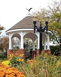 Gazebo in Barrington, Illinois, in the fall