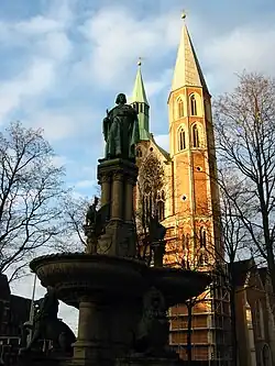 Church of St. Catherine and Henry the Lion's Fountain