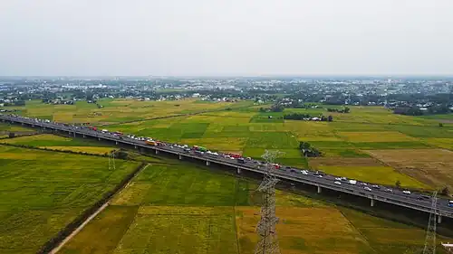 Cho Dem - Ben Luc elevated part of Ho Chi Minh City - Trung Luong Expressway