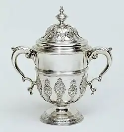 Cup and Cover, made by Paul de Lamerie, 1736–7 Victoria and Albert Museum no. 819-1890[44]