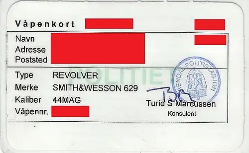 A Norwegian firearms license for a .44 Magnum revolver, with name and address of the owner, as well as firearm type, brand, caliber and serial number