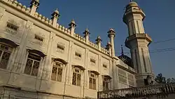 Exterior view of Ilyasi Masjid in Abbottabad