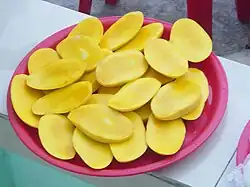 Sliced Ataulfo mangoes