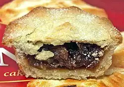A mince pie, cut open