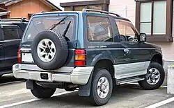 Pre-facelift Pajero GLS 3-door