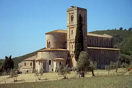 The Abbey of Sant'Antimo has a high apsidal end surrounded by an ambulatory and with small projecting apses.