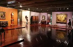 The Calouste Gulbenkian Foundation is one of the wealthiest foundations in the world and houses one of the largest private collections of antiquaries and art in the world, within the Gulbenkian Museum.