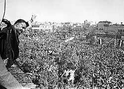 Nasser addressing the crowds in Hama in 1960