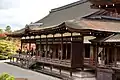 Shinden (宸殿) of Ninna-ji was the Otsunegoten (Emperor's residence), relocated during the Kan'ei period but the original building was destroyed by fire during the Meiji period.