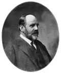 Black-and-white photographic portrait of Francis Darwin