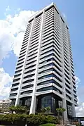 Cantilever facade of Riverplace Tower in Jacksonville, Florida, by Welton Becket and KBJ Architects
