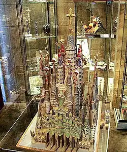 Model of the completed Temple. The Glory Façade is in the foreground.
