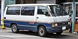 Toyota HiAce Commuter / Ambulance / Van (H60, facelift)