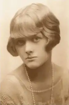 du Maurier, c. 1930