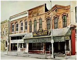 Postcard of 1011 Broadway