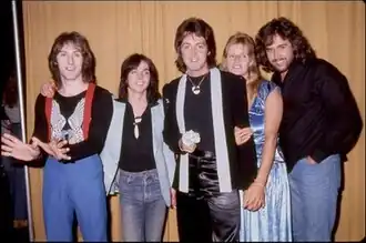 Wings in 1976 (L–R): Denny Laine, Jimmy McCulloch, Paul McCartney, Linda McCartney and Joe English